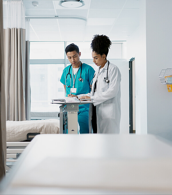 Le feed-back positif peut aussi se dérouler dans la chambre du patient. Photo: Adobe Stock